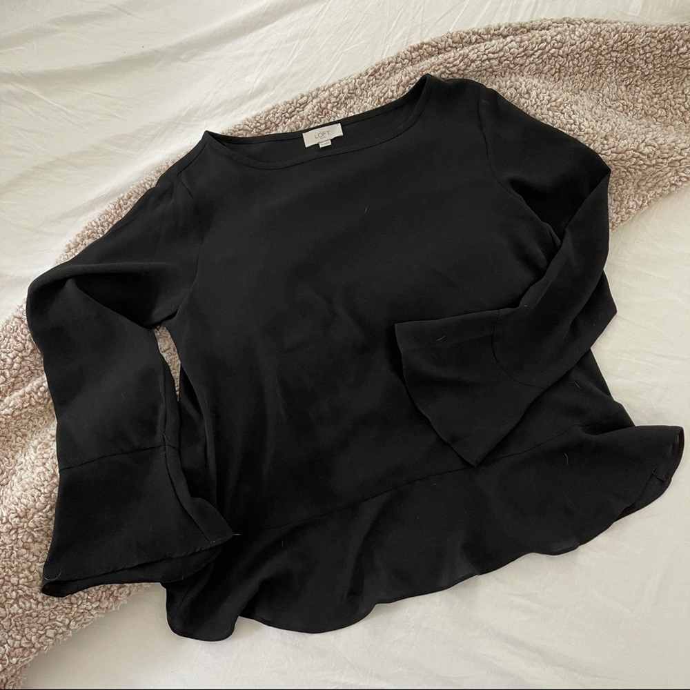 LOFT Bell Sleeve Ruffle Hem Top - SIZE M